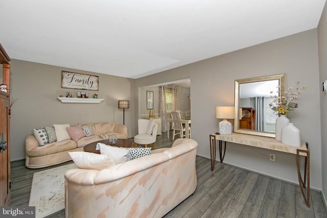 508 MEADOW CT, Mount Laurel, NJ 08054