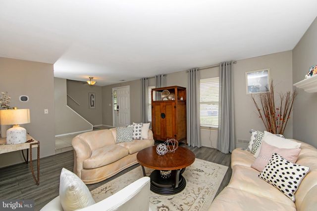 508 MEADOW CT, Mount Laurel, NJ 08054