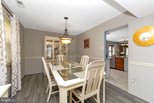508 MEADOW CT, Mount Laurel, NJ 08054