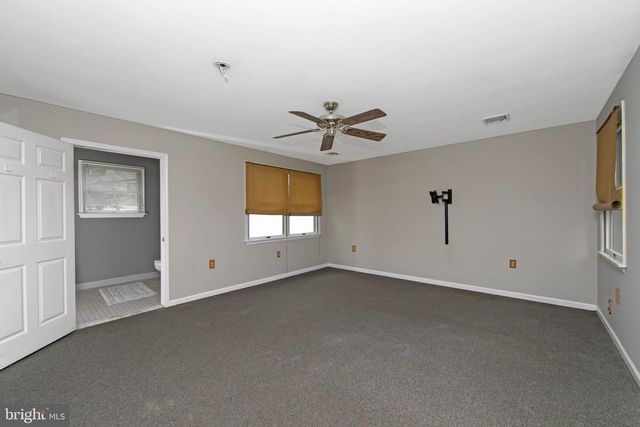 508 MEADOW CT, Mount Laurel, NJ 08054