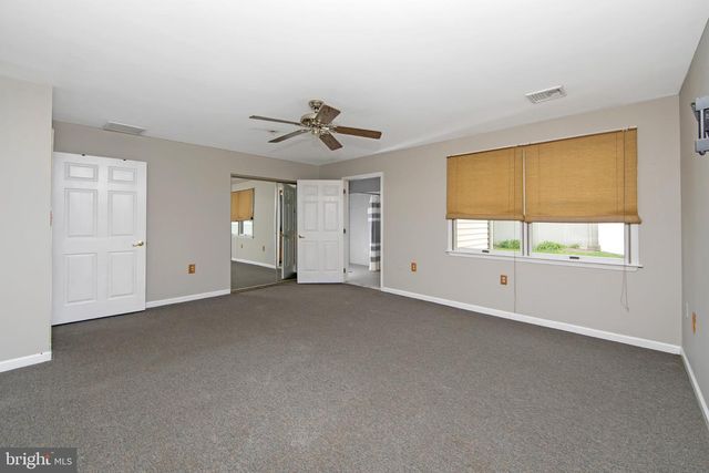 508 MEADOW CT, Mount Laurel, NJ 08054