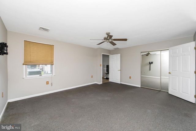 508 MEADOW CT, Mount Laurel, NJ 08054
