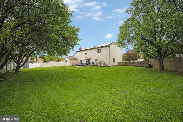 508 MEADOW CT, Mount Laurel, NJ 08054