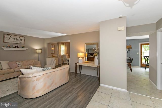 508 MEADOW CT, Mount Laurel, NJ 08054