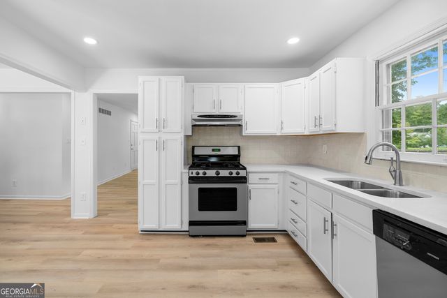 3456 Trooper Ridge NW, Acworth, GA 30101