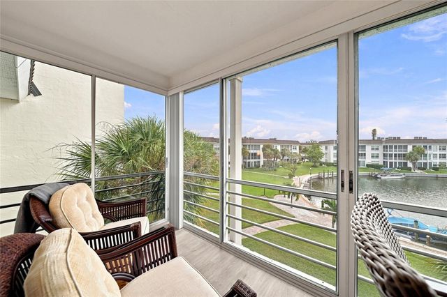 4370 CHATHAM DRIVE 304, Longboat Key, FL 34228