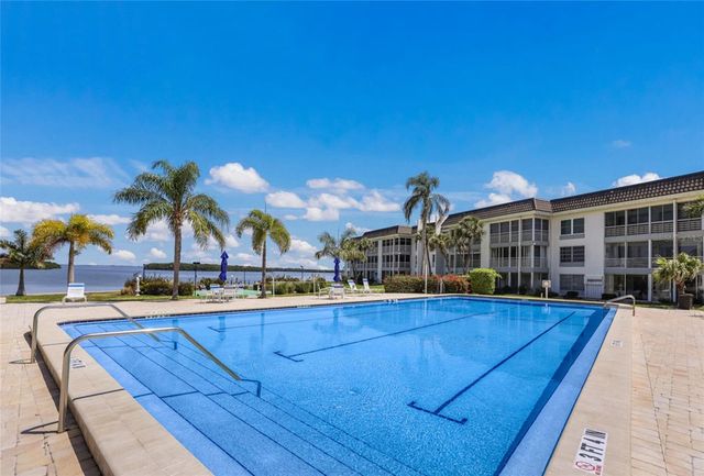 4370 CHATHAM DRIVE 304, Longboat Key, FL 34228