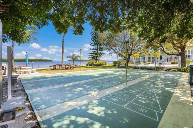 4370 CHATHAM DRIVE 304, Longboat Key, FL 34228
