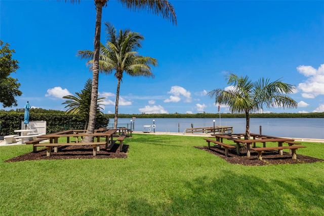 4370 CHATHAM DRIVE 304, Longboat Key, FL 34228