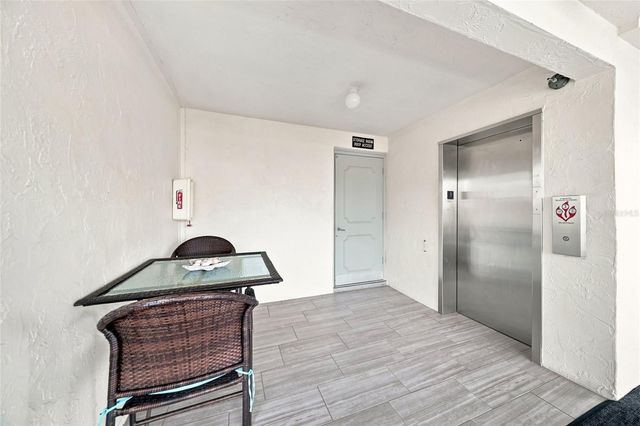 4370 CHATHAM DRIVE 304, Longboat Key, FL 34228