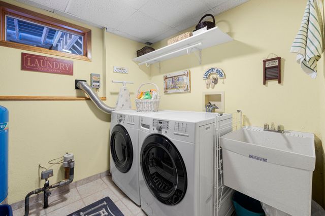 W11195 County Road M, River Falls, WI 54022