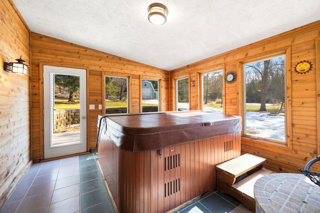 W11195 County Road M, River Falls, WI 54022