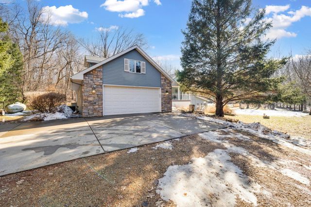 W11195 County Road M, River Falls, WI 54022