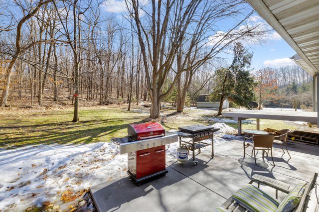 W11195 County Road M, River Falls, WI 54022