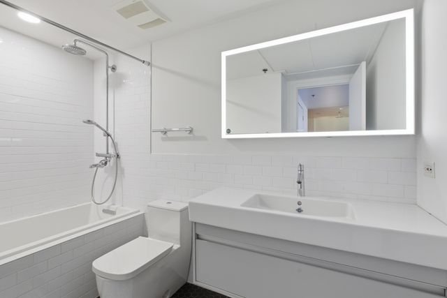 1530 S State Street 16G, Chicago, IL 60605