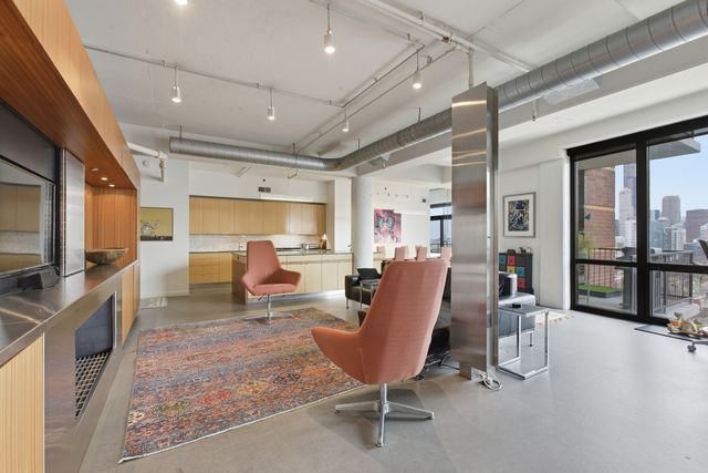 1530 S State Street 16G, Chicago, IL 60605