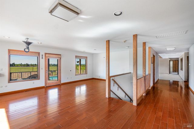 590 Pleasant Ave, Santa Rosa, CA 95403