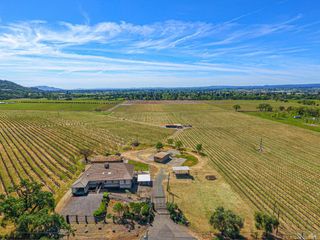 590 Pleasant Ave, Santa Rosa, CA 95403