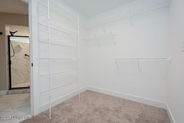 10700 Leo Farm Pl, Louisville, KY 40291