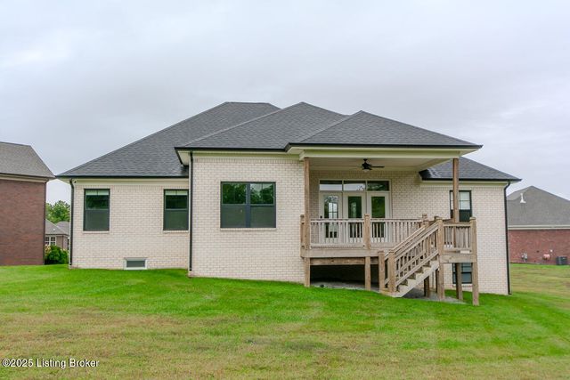 10700 Leo Farm Pl, Louisville, KY 40291