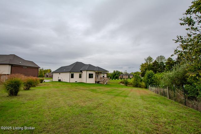 10700 Leo Farm Pl, Louisville, KY 40291