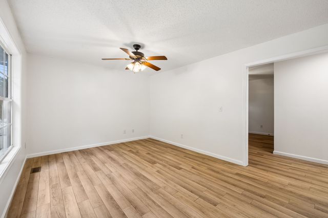 403 Martin St, Clarksville, TN 37040