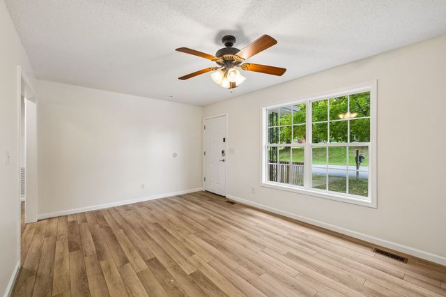 403 Martin St, Clarksville, TN 37040