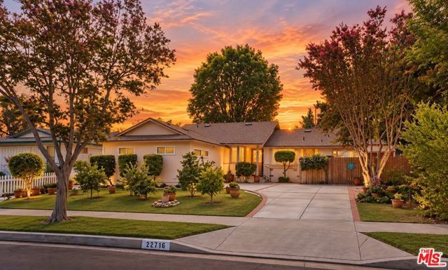 22716 Kittridge Street, Los Angeles, CA 91307