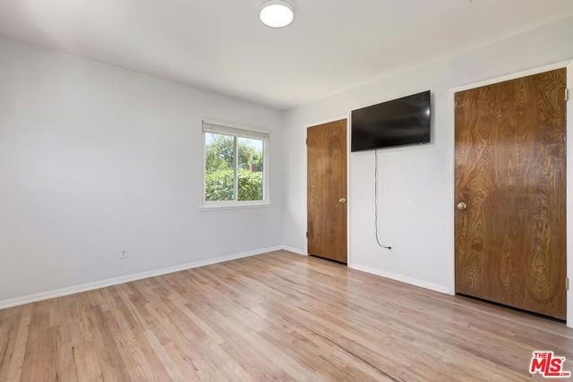 22716 Kittridge Street, Los Angeles, CA 91307