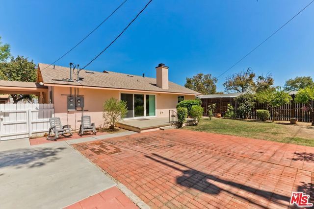 22716 Kittridge Street, Los Angeles, CA 91307