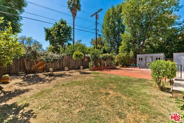 22716 Kittridge Street, Los Angeles, CA 91307