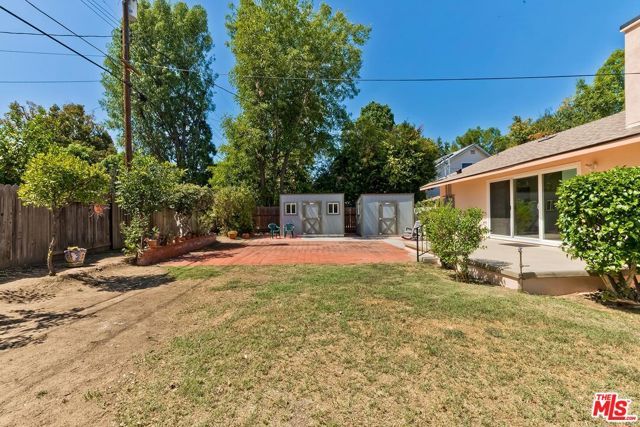 22716 Kittridge Street, Los Angeles, CA 91307