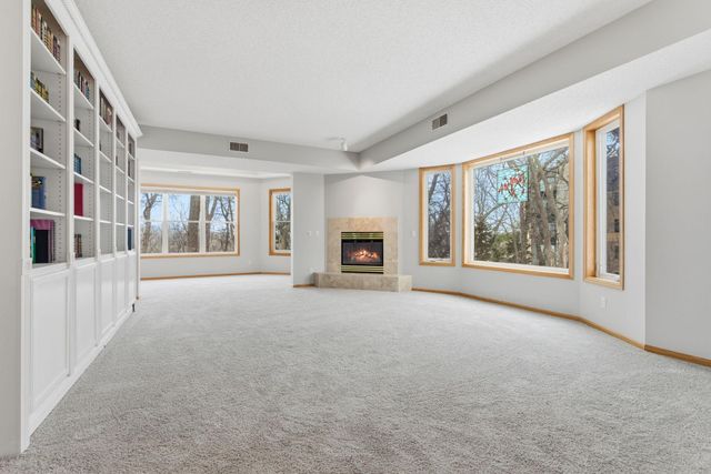 8500 Franlo Road 212, Eden Prairie, MN 55344