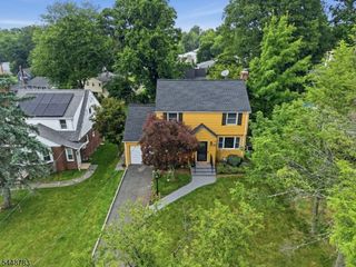 15 Crystal Ave, West Orange Twp., NJ 07052