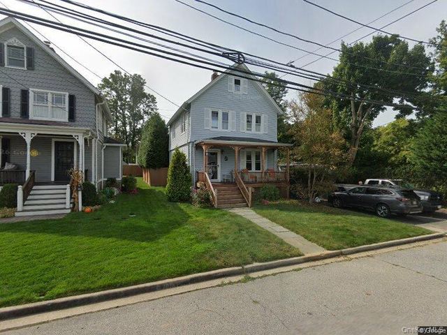 19 Willow Place, Oyster Bay, NY 11771