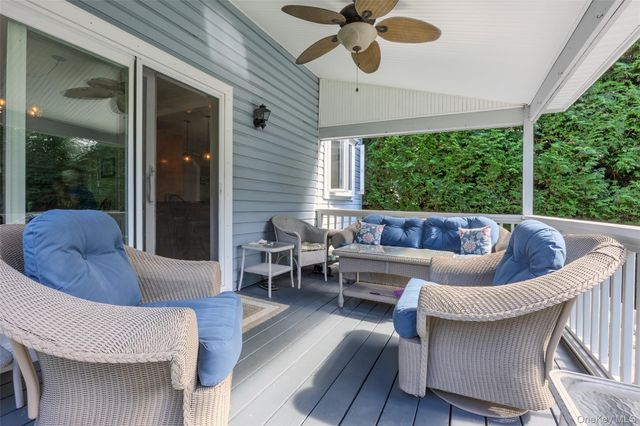 19 Willow Place, Oyster Bay, NY 11771