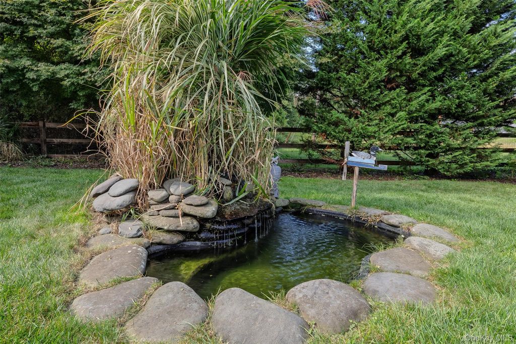 19 Willow Place, Oyster Bay, NY 11771 — photo 5
