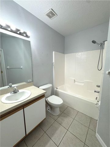 9621 LAKEDALE WAY 202, Riverview, FL 33578