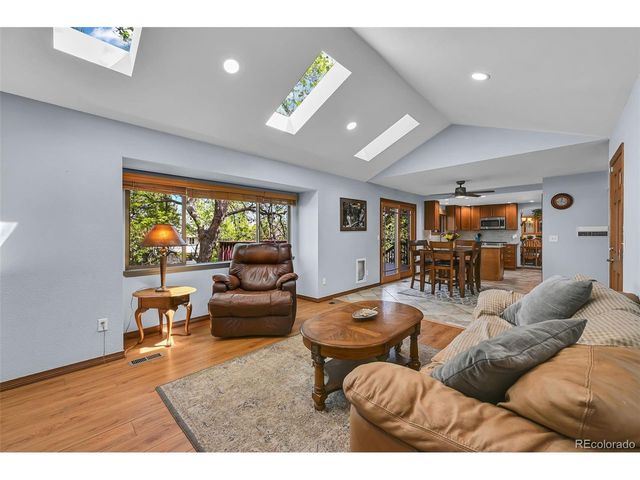 5877 S Lisbon Way, Centennial, CO 80015