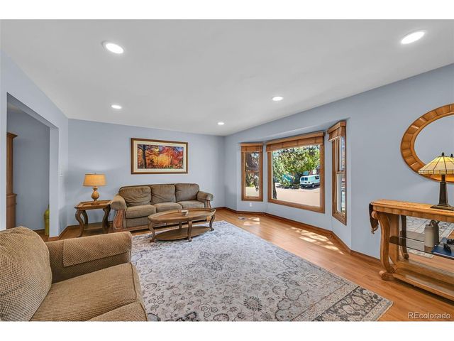 5877 S Lisbon Way, Centennial, CO 80015