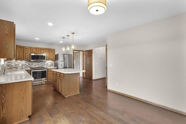 3029 Snowcap Trail, Madison, WI 53719