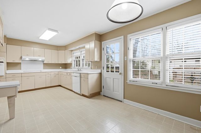 364 CLAWSON CV, Memphis, TN 38117