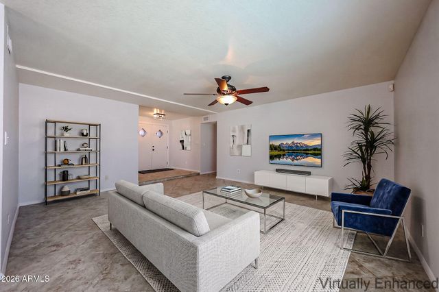1812 W TOPEKA Drive, Phoenix, AZ 85027