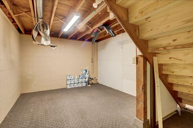 1175 Valley View Road, Lake City, MN 55041