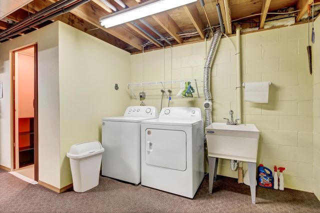 1175 Valley View Road, Lake City, MN 55041