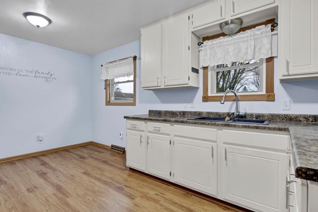 1175 Valley View Road, Lake City, MN 55041