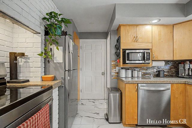 16680 Quincy Street, Holland, MI 49424