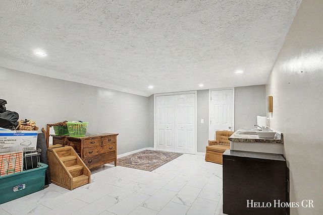 16680 Quincy Street, Holland, MI 49424