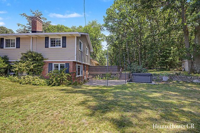 16680 Quincy Street, Holland, MI 49424