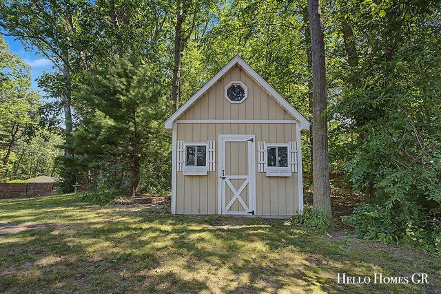 16680 Quincy Street, Holland, MI 49424